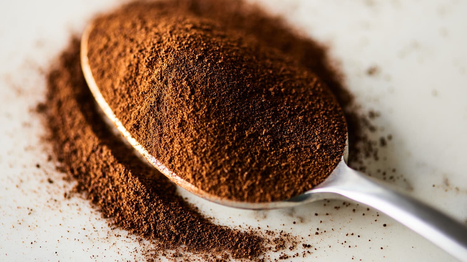 AMIGO INSTANT COFFEE in TIN 200g Made in Brasil
