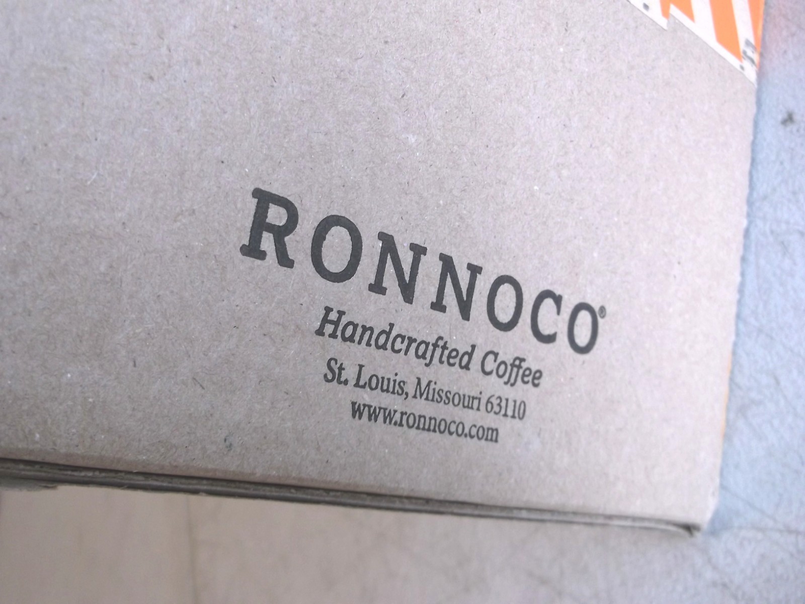 Ronnoco 0701102001D Case Decaff Coffee 2.5 Ounce x 64 Frac Packs For 10# Total