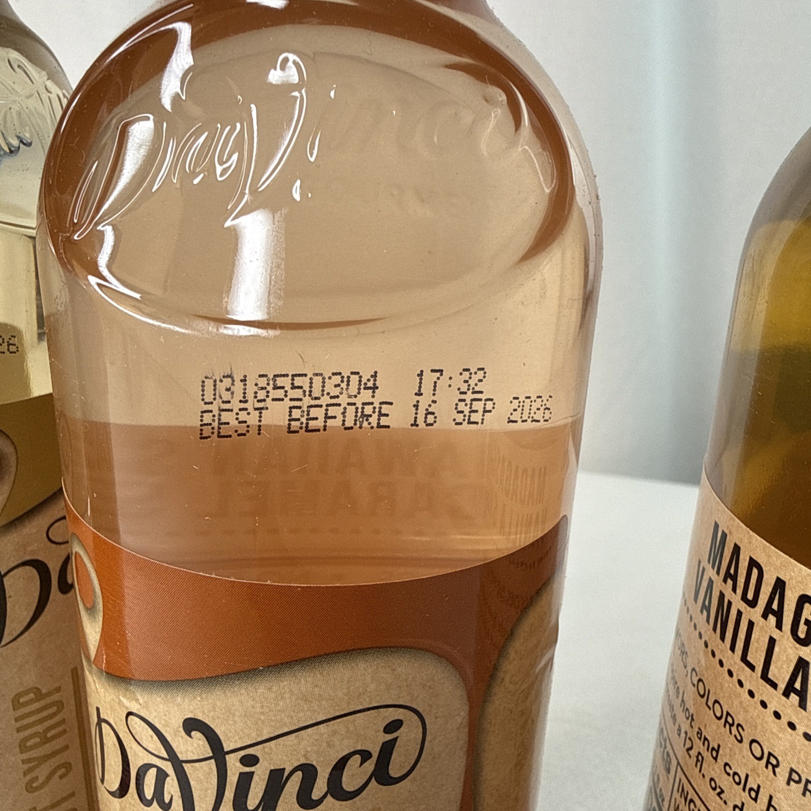 4 PC DaVinci Gourmet Syrups (Vanilla, Salted Caramel, Hazelnut, Raspberry)