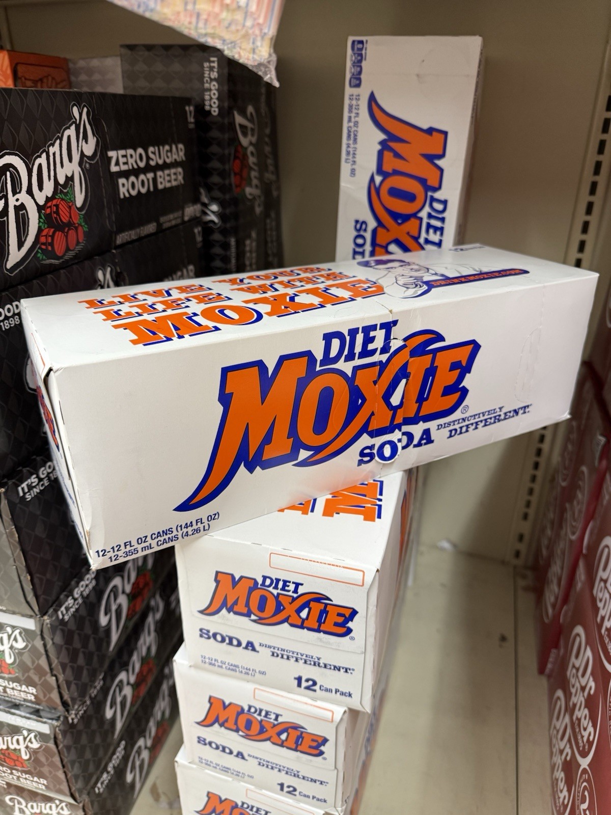 Diet Moxie Soda 12 Pack of 12 oz/355 ml Cans The Official State Drink of Maine!