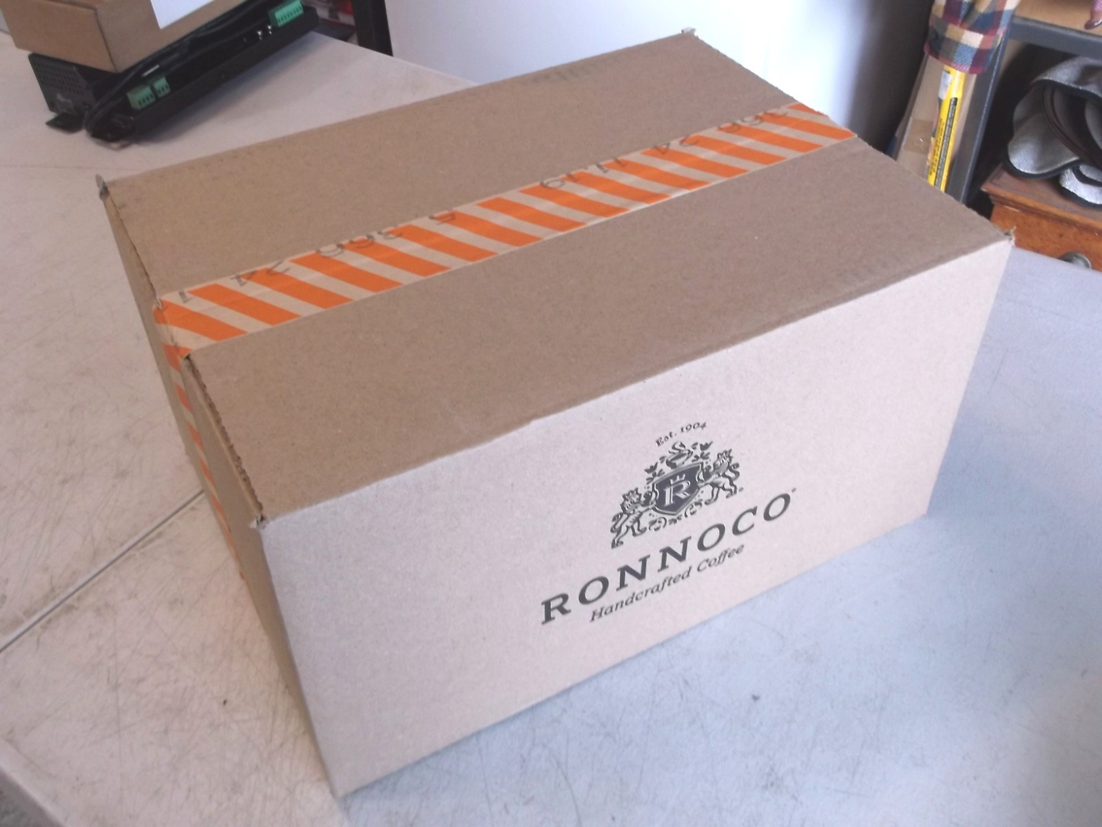 Ronnoco 0701102001D Case Decaff Coffee 2.5 Ounce x 64 Frac Packs For 10# Total