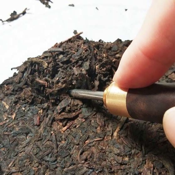 Wuzhou Liu Pao Tea Black Tea Aged Dark Tea Liu Bao Tea Cake Liubao HEI CHA 300g
