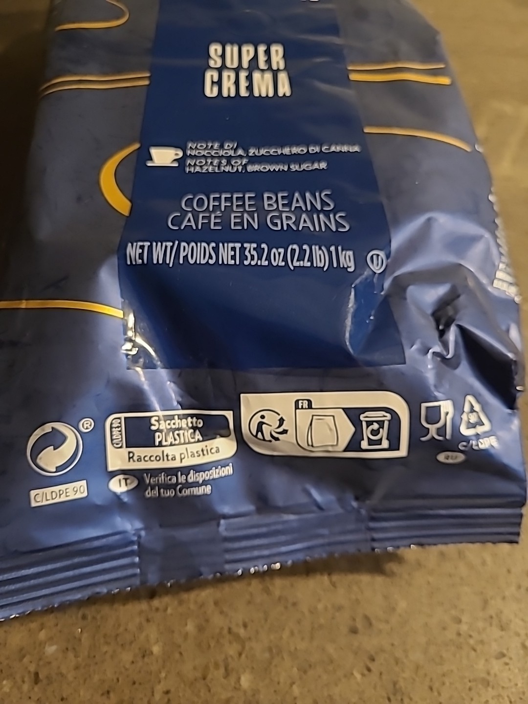 Lavazza Super Crema Coffee WholeBean Hazelnut Brown Sugar 2.2Lb Bb-08- 2026