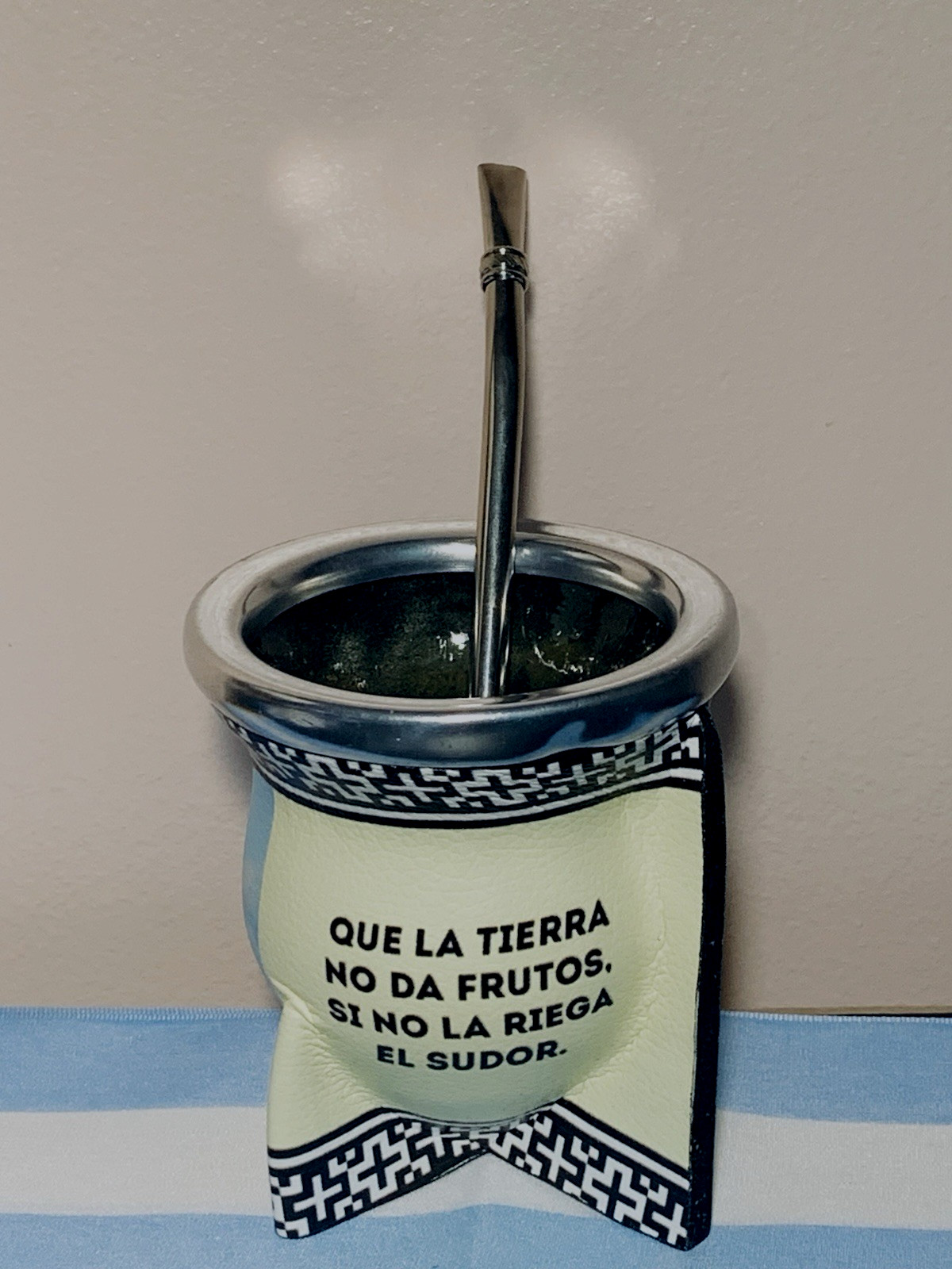 Mate cup yerba argentino With phrase + bombilla straw