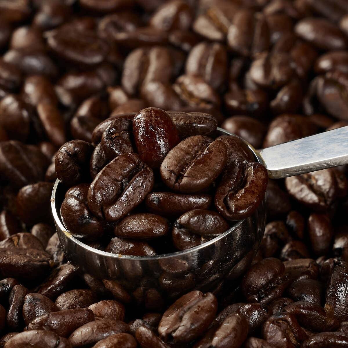 Kirkland Signature Whole Bean Coffee, French Roast, 2.5 lbs Dark Roast FREE SHIP
