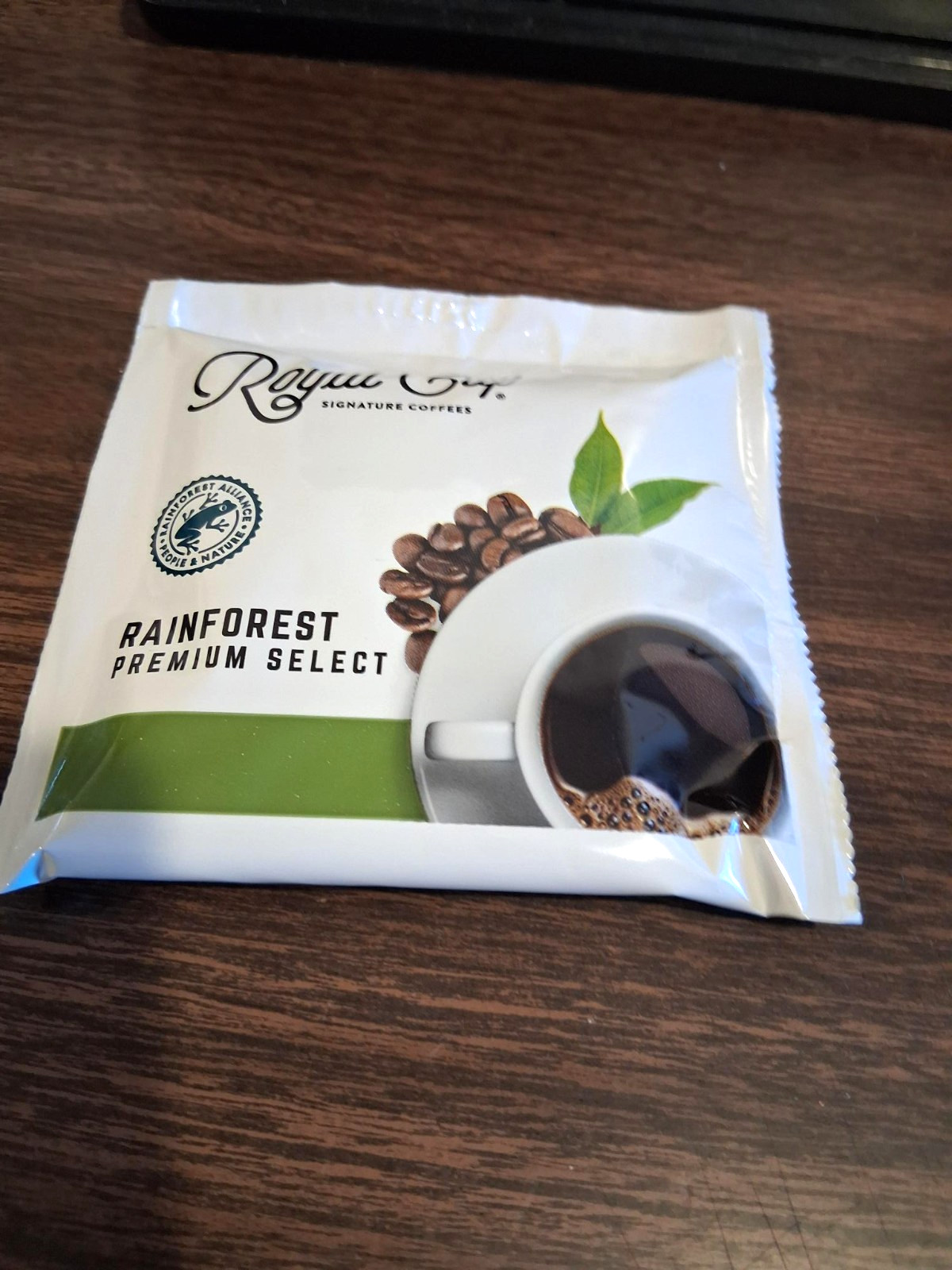 (150 UNITS) 1-CUP HOTEL IN ROOM REGULAR COFFEE 0.75 oz PER PACK ROYAL PREMIUM