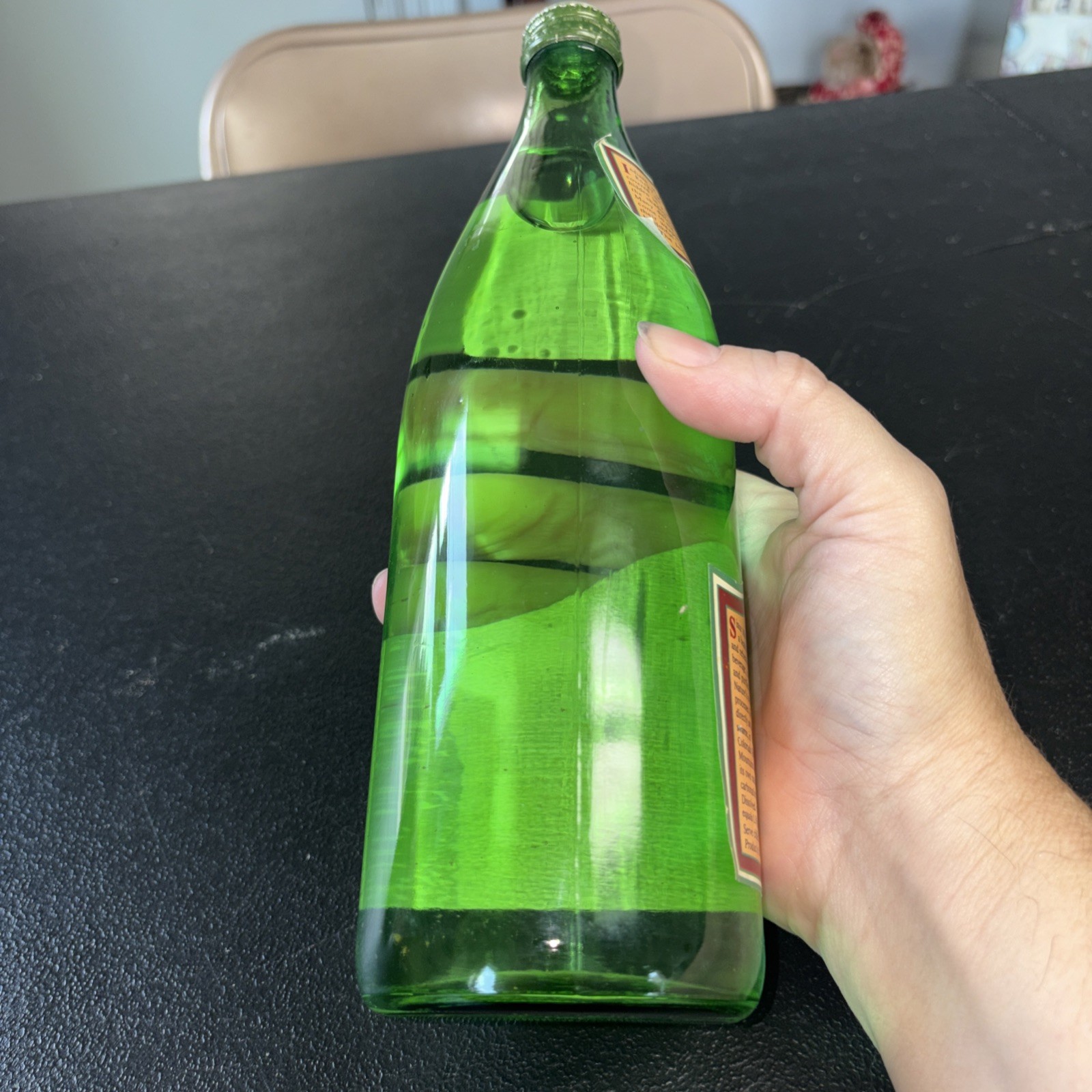 New Sealed 33.8 oz Bottle Manitou Rocky Mountain Mineral Water Green Bottle