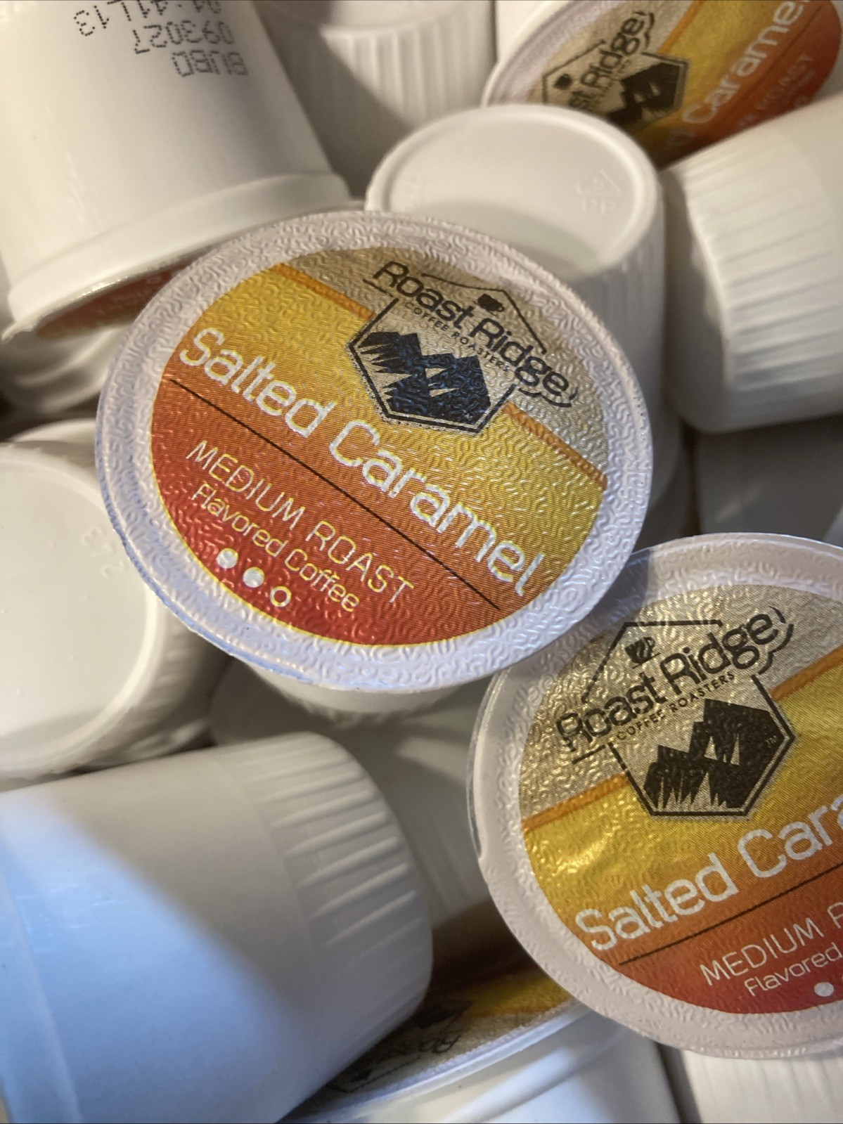 Roast Ridge 100 Coffee Pods, Keurig K-Cup Brewers, Salted Caramel BB 9/23/2027