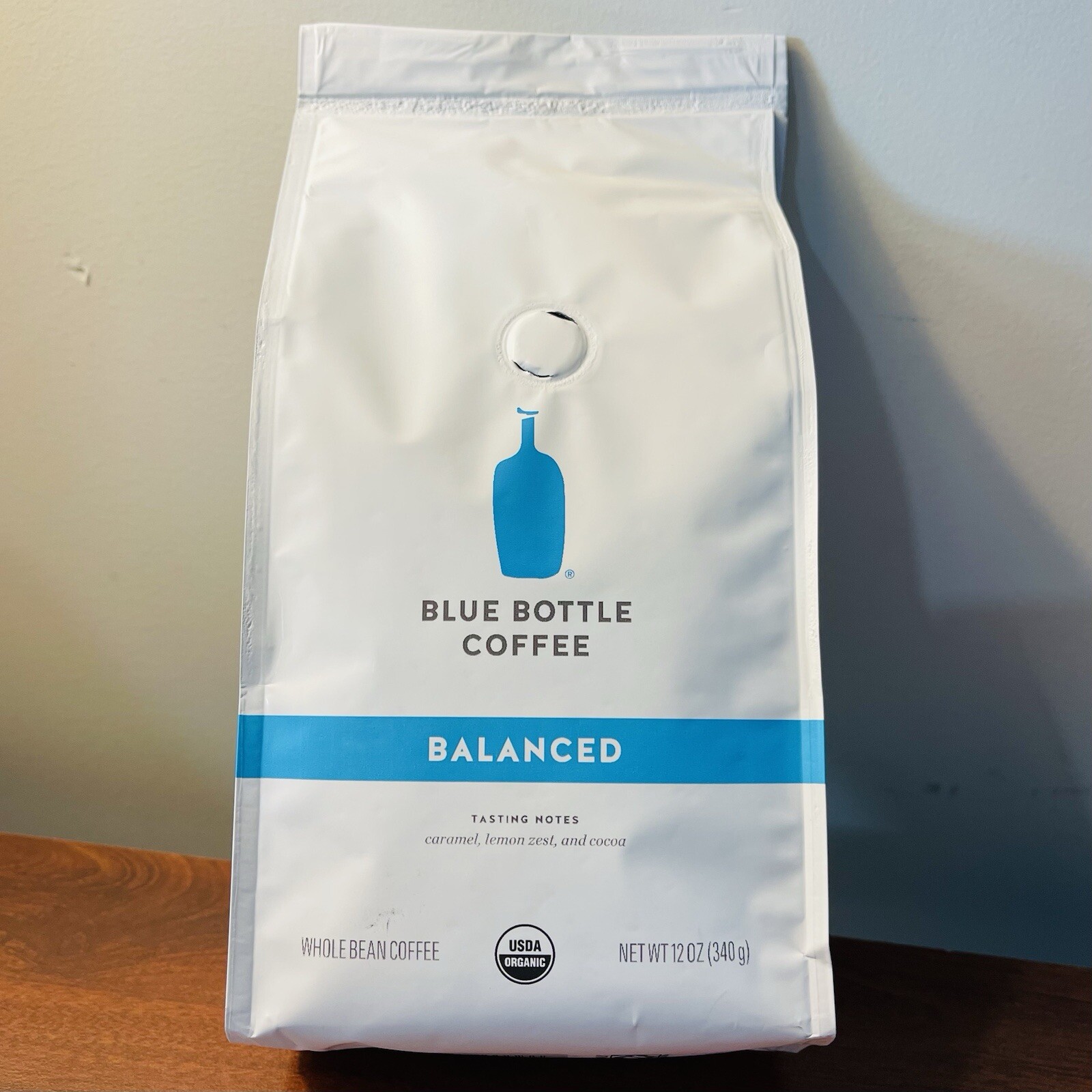 Blue Bottle Whole Bean Organic Coffee, Balanced, Medium Roast, 12 Ounce bag Pack